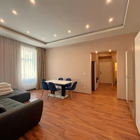 Aurellia Serviced Apartments Apartment