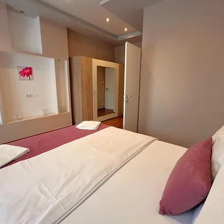 Apartment Aurellia Serviced Apartments