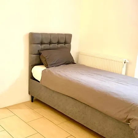 Apartment Centrally Located Included Netflix