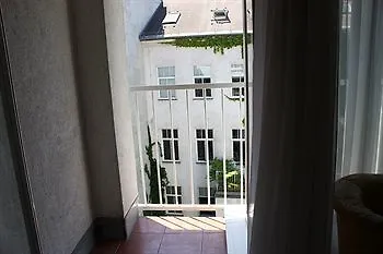 Checkvienna - Apartment *