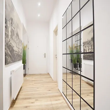 Stylisch, Neu Und Modern - Zwischen Schoenbrunn Und Dem Zentrum Apartment