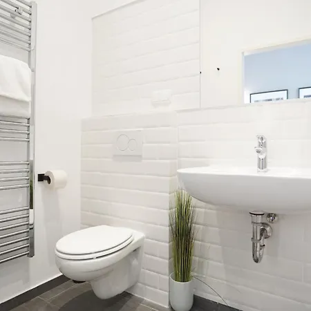 Apartment Stylisch, Neu Und Modern - Zwischen Schoenbrunn Und Dem Zentrum