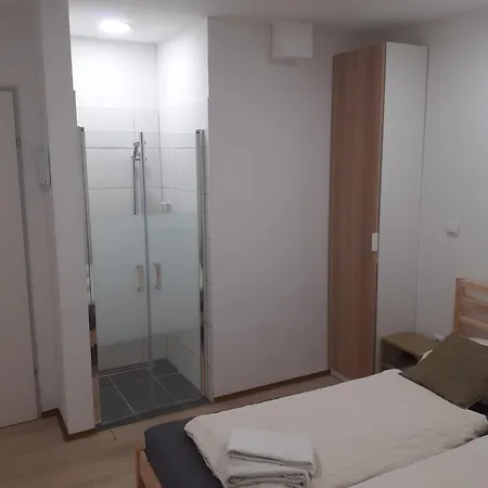 Luna * Vídeň