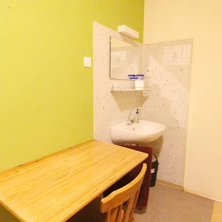 Homestay Single In Hutteldorfer Strasse Area