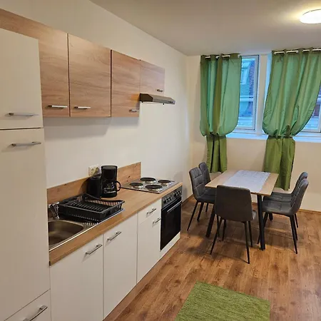 Apartment Corner Rooftop 24 *