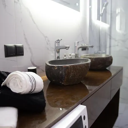 Apartment Am-residence No 12 *