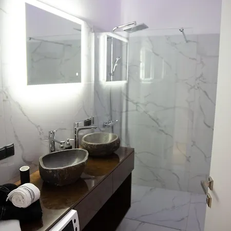 Apartment Am-residence No 12