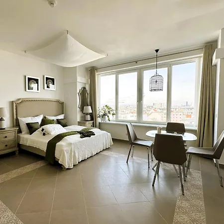 Apartment Panorama *