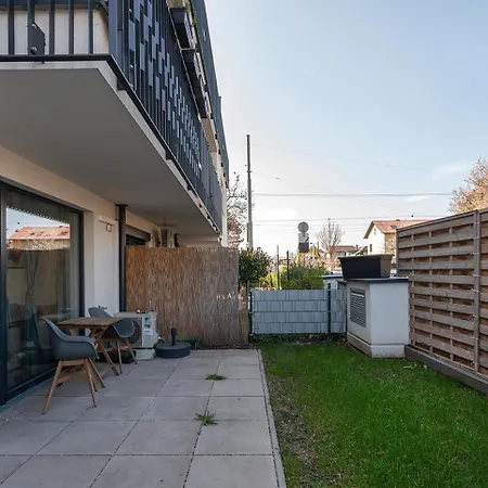 Schoenes Mit Garten Und Tiefgarage * Vienna