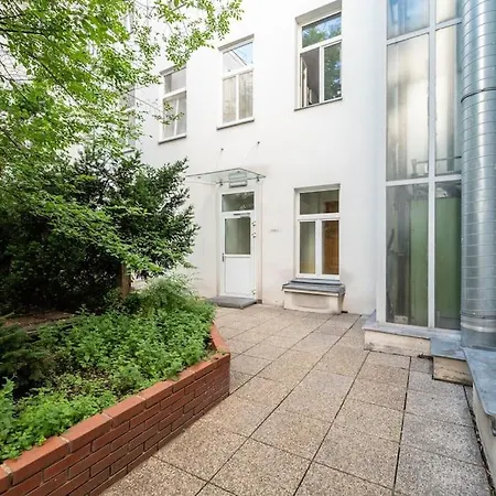 Pristine 1br Steps From By Hm