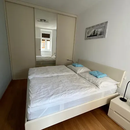 Apartment Central 10 Wien