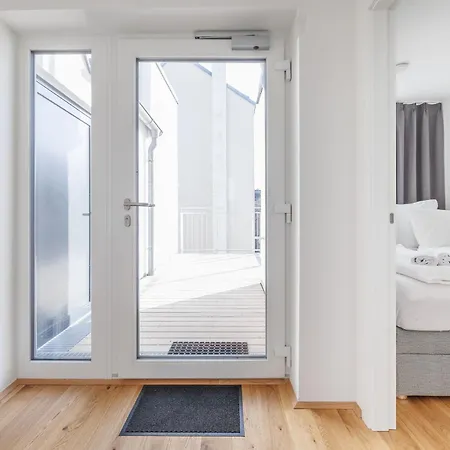 Symphony 38 - Modern Loft With Terrace And Grill In Location