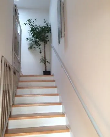 Apartment D&e