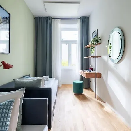 Apartment Vogue 2br Suite, Near Pulse By Hm