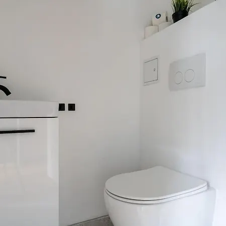 Fancy 1br Near Schoenbrunn By Hm