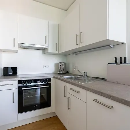 Hm • Modern 1br Vista At Danube
