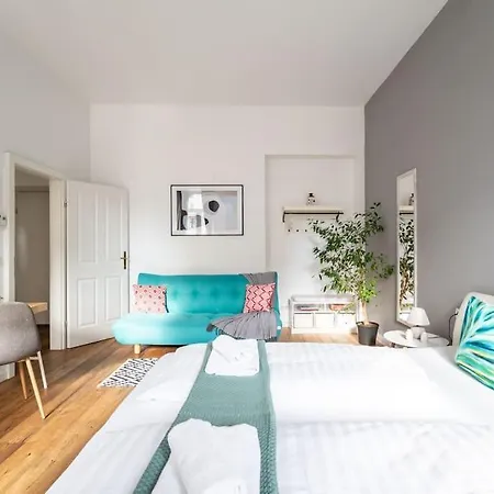 Cool 1br Near Metro & Center By Hm Apartmán