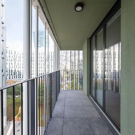 Smart With Terrace By Hm * Viena