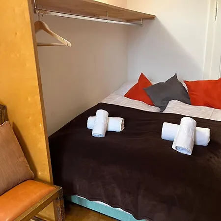 Διαμέρισμα Stylish, Cosy & Central 