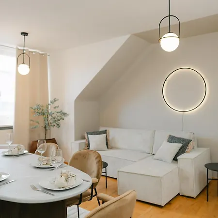 Comfy For 4-6, 5 Min To Center, Metro & Free Parking Apartment Vienna