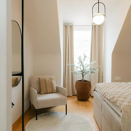 Comfy For 4-6, 5 Min To Center, Metro & Free Parking Apartmán