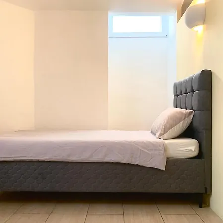 Centrally Located Included Netflix Viena