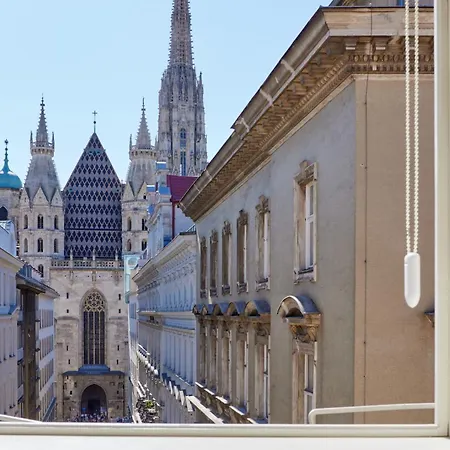 The Leo Grand Viena