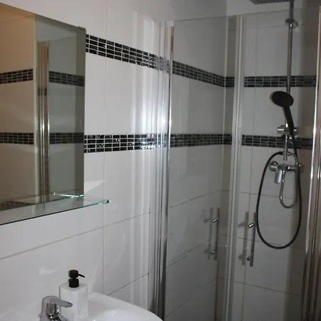 Apartment Schoene Im 10 Vienna