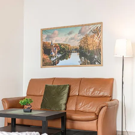 Apartment Friendly 2br Apt-near U6 Station Am Schoepfwerk