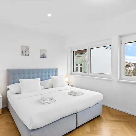 Chic Residences #presidential #brand New# Apartment Vienna
