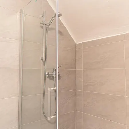 Convenient 2br Apt. Near U6 Station Am Schoepfwerk * Vienna