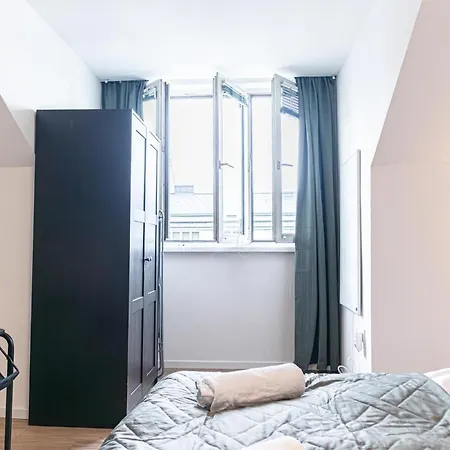 Apartment Convenient 2br Apt. Near U6 Station Am Schoepfwerk