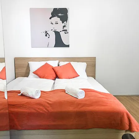 Relaxing 2-bed For Extended Visits Apartment