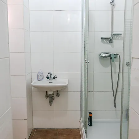Stylish 2-br In Vienna's Simmering Area