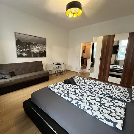 Quaint 1br In Simmering -well-suited For Longstays