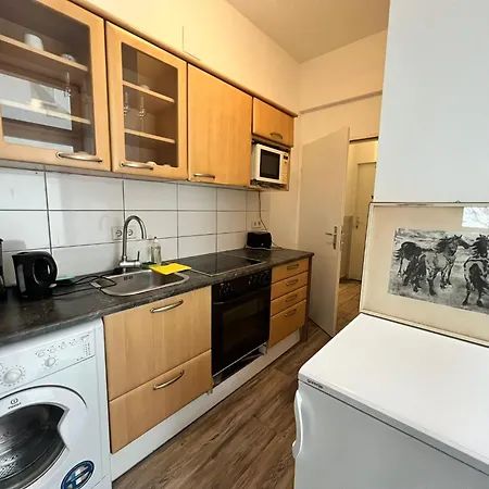 Quaint 1br In Simmering -well-suited For Longstays