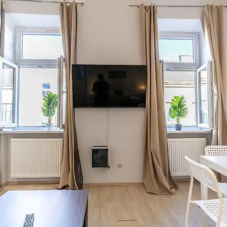 Sweet 1br Ideal For Long In The Heart Of