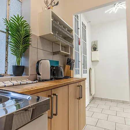 Apartment Sweet 1br Ideal For Long In The Heart Of