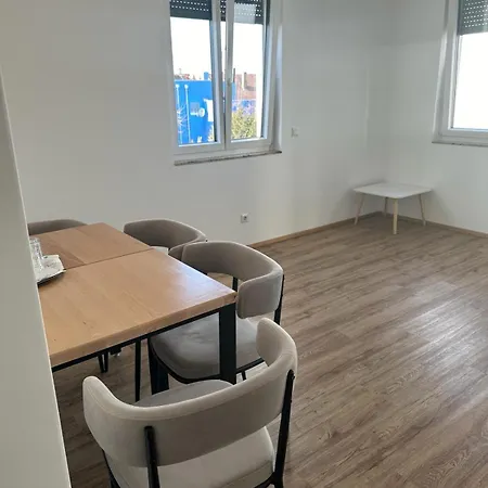 Apartment Neubauwohnung Gleich Bei Der Bushaltestelle - 2a