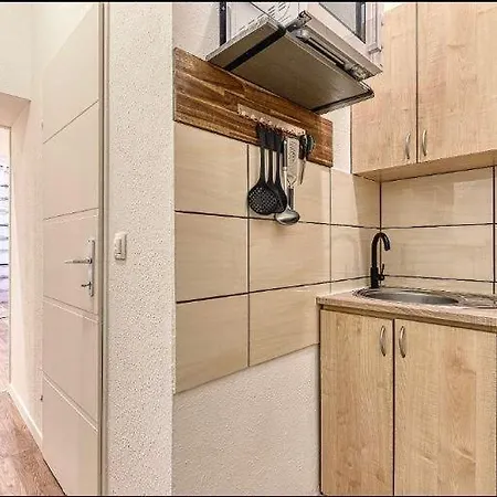 Lovely Airbnb Near Schoenbrunn *