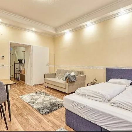 Lovely Airbnb Near Schoenbrunn * Vienna
