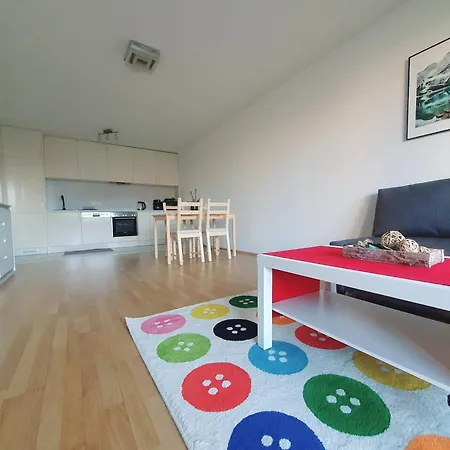 Near Lake One Bedroom Cute Apartment