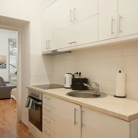 Perfecto With Designers Touch 24h Check-in Apartment *