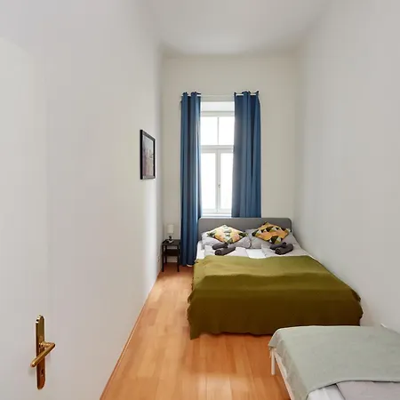Central Kreuzgasse Apartment *