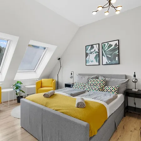 Terrace - 75 M² - Near Wiener Stadthalle Apartman *