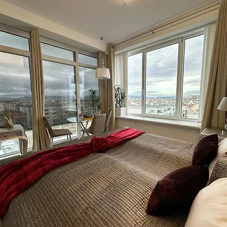 Apartment Panorama *