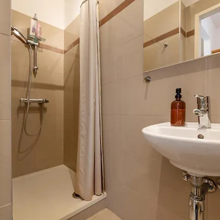 Zentral Und Ruhig Bei Schoenbrunn Apartmán Vídeň