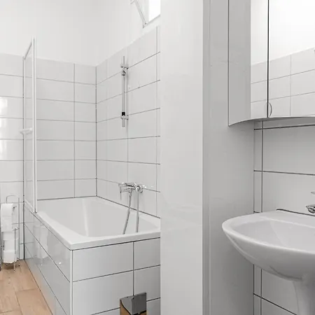 Apartment Relaxing 2-bed For Extended Visits *