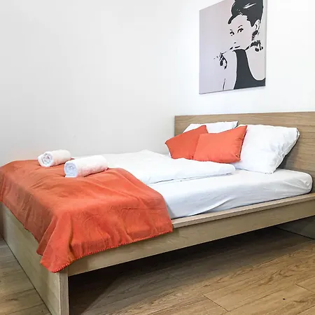 Apartment Relaxing 2-bed For Extended Visits