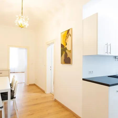 Belvedere Palace Apartment